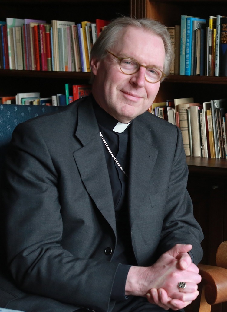 mgr de korte klein mgr de korte alle dingen nieuw